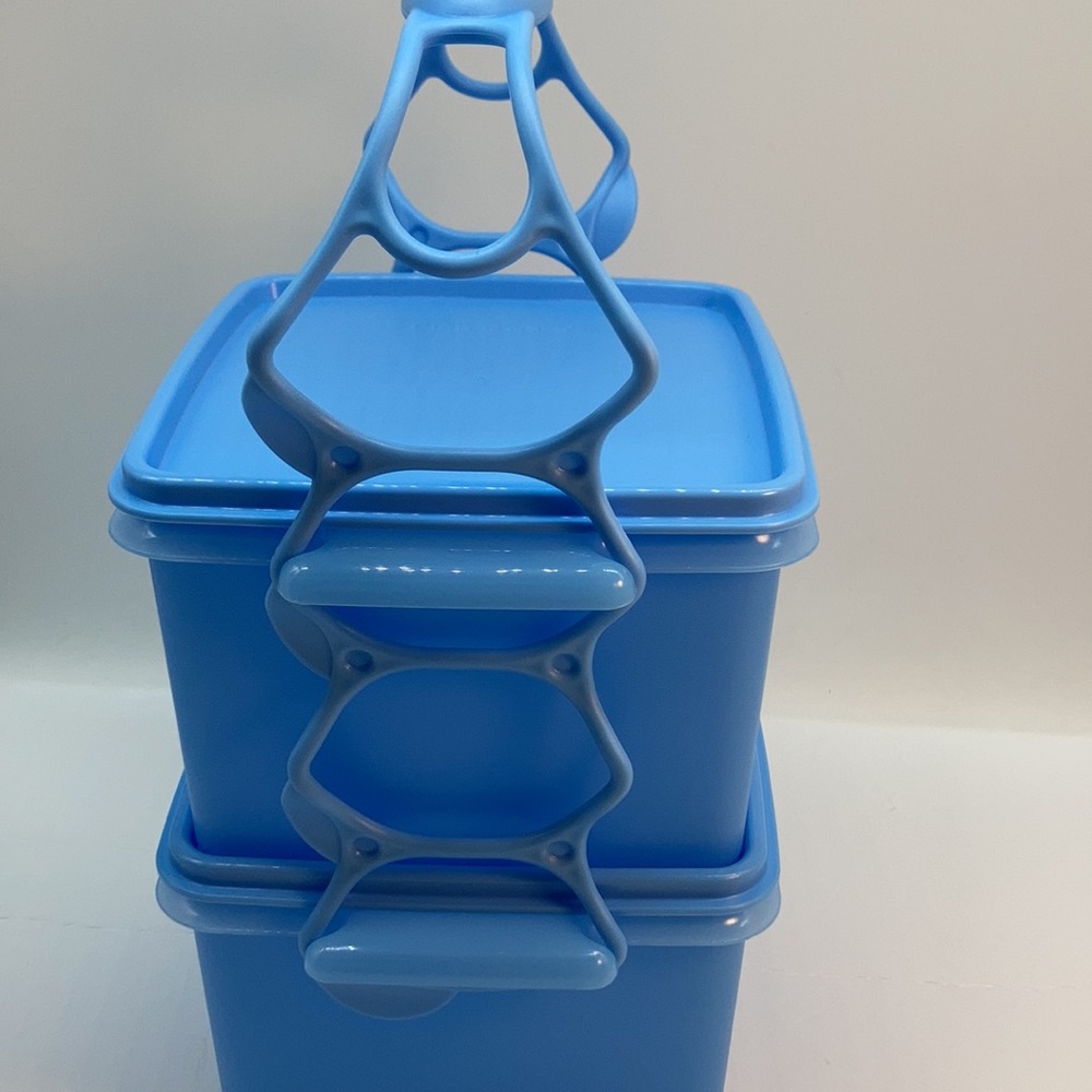 Tupperware Double Deep Blue Limited Container - Picture 12 of 12